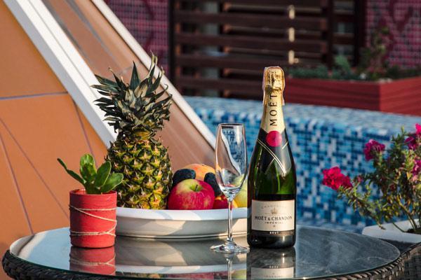 Pleasure Apartment Near Center Of Odessa Esterno foto