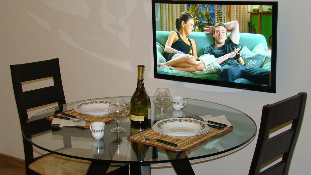 Pleasure Apartment Near Center Of Odessa Esterno foto