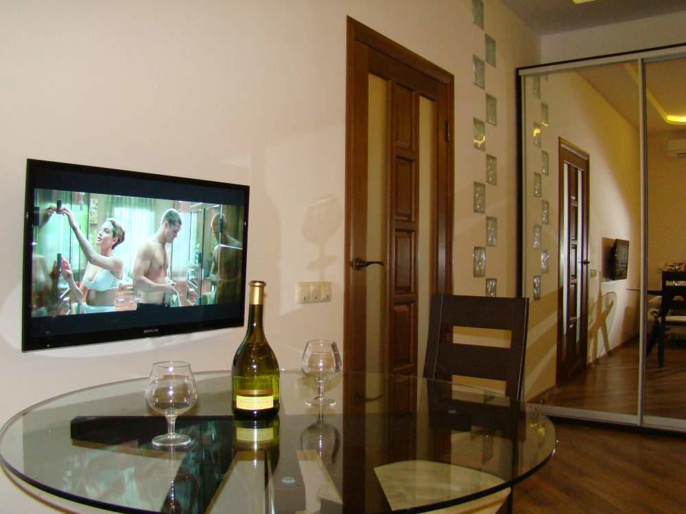 Pleasure Apartment Near Center Of Odessa Esterno foto